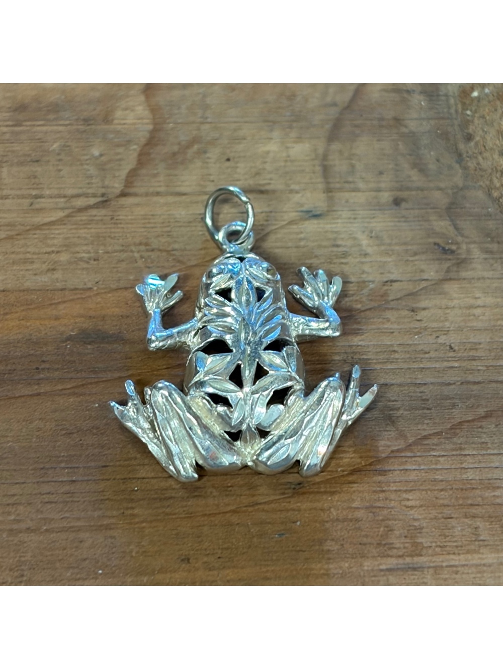 Frog pendant with filigree design sterling silver vintage